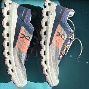 On Cloud Cloud Vista Running shoes